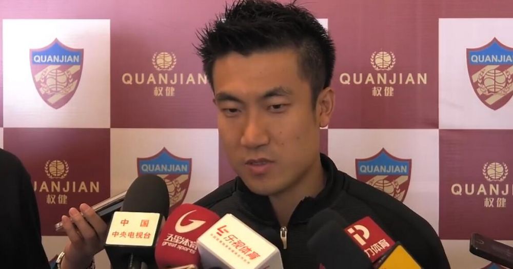 阿东（柯震东 饰）来补习班寻觅分开的女友小颖，却糊里胡涂的在南阳街找到一份影印店的工作。等候着某一天在这个补习一条街找回掉往恋爱的他对这份工作越做越起劲，负责着整条街补习班的考卷影印。偶尔的机遇阿东发现了某个考卷上连载的叫做南边小羊牧场的插画，玩性年夜起的他在卷子上花了一只年夜野狼往返应图上这只孤傲小羊的喃喃自语，没想到不测传布出往，在考生中引发强烈的反应，让一向不溫不火的小羊插画在脸书上成为热点。就如许，阿东熟悉了插画的作者，补习班助教小羊（简嫚书 饰）。胡想成为插画家的小羊对豪情有过一段哀痛的回想，小羊插图是她对过往恋爱的倒计时，所以面临阿东寻爱的苍茫，她决议伸出支援之手。二人在不知不觉中渐生豪情，但是却都未能意想到本来等候的恋爱一向就在他们的身旁。终究，在小羊的老友泡泡（郭书瑶 饰）的点拨下，阿东恍然大悟…